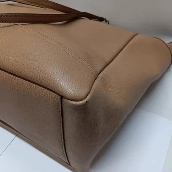 Coach East West City Tote Bag F23576 Tan Beige Saffiano Leather Shoulderbag GUC - Picture 11 of 16